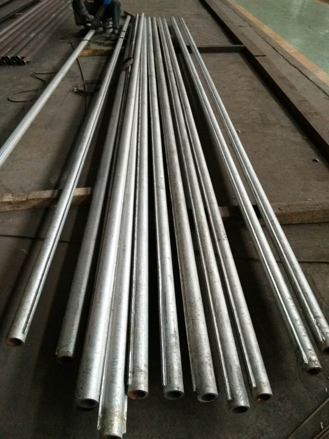 SA-210C水冷壁鳍片内螺纹渗铝管
